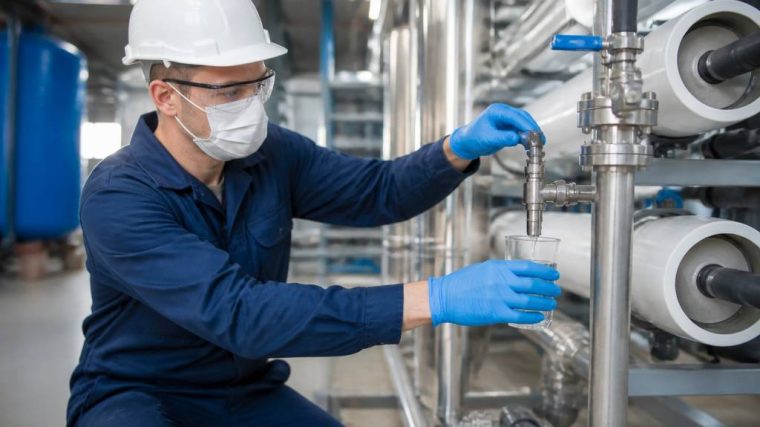 Pfas comment les eliminer : méthodes efficaces pour l’eau, les sols et les déchets