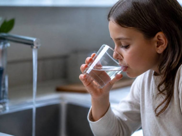 Quels sont les seuils de pfas en France et comment les interpréter pour l’eau potable