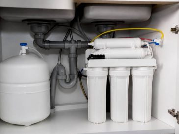 Osmoseur inverse : comment il aide à réduire les pfas dans l’eau du robinet